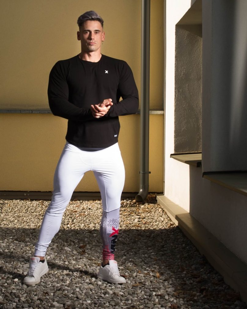 MNX Sweatshirt Original, black - Image 6